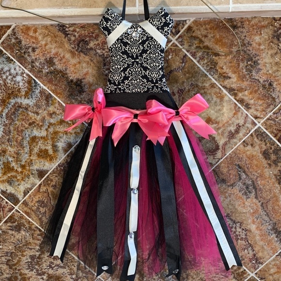 Girls Damask Dress Bow Holder with Tulle Tutu Red and Pink